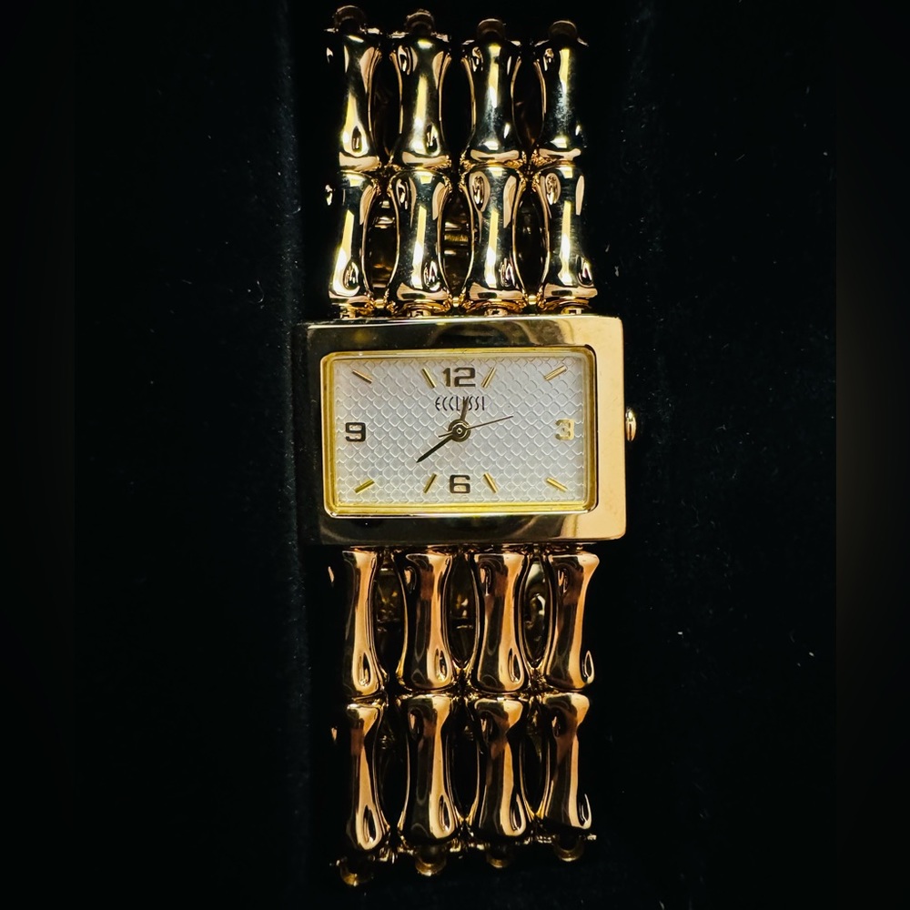 New In Box Gorgeous Ecclissi Goldtone Ladies Watch #80225 with papers.